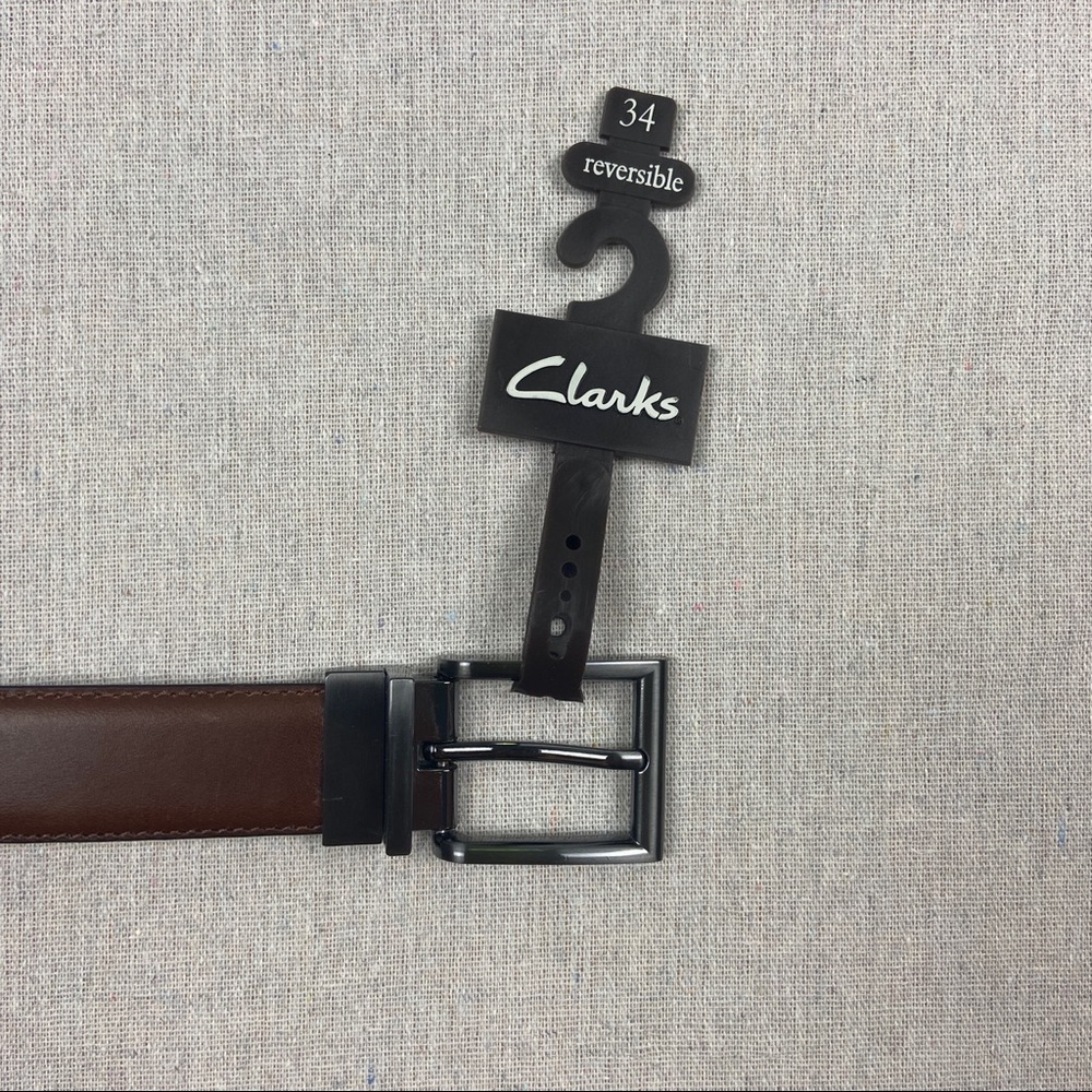 Men’s Clarks reversible leather dress belt